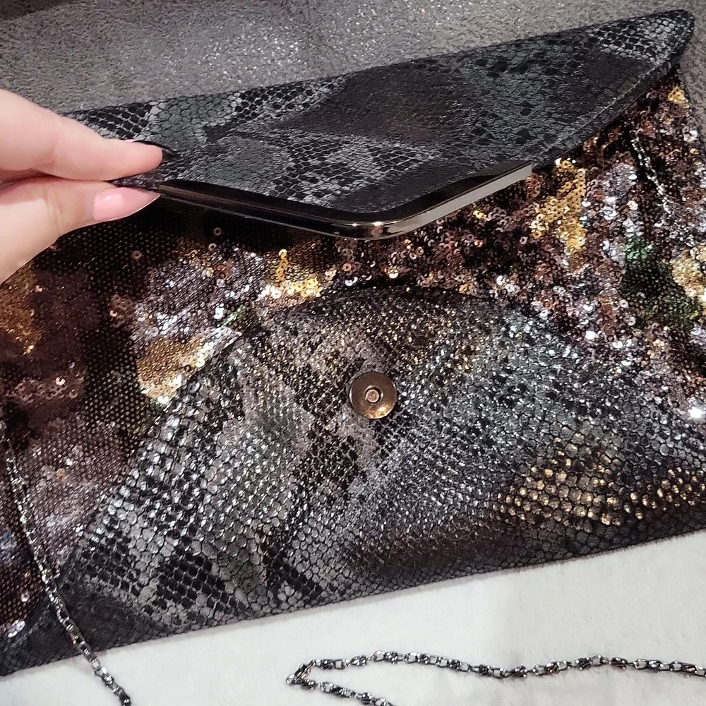 Big Buddha Clutch Bag - Picture 4 of 16
